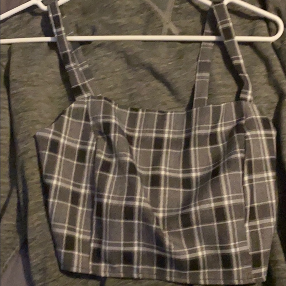 Black and white/grey crop top plaid